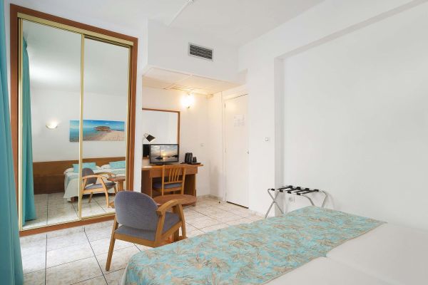 Tropical Ibiza Hotel (Sant Antoni de Portmany)